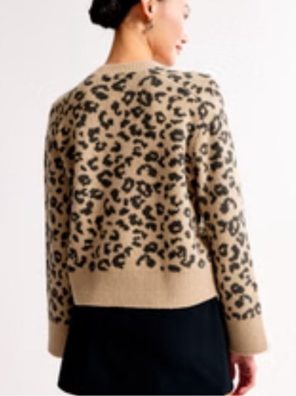 Abercrombie & Fitch Madeline Leopard Print Oversized Crew Neck Sweater - Picture 3 of 13